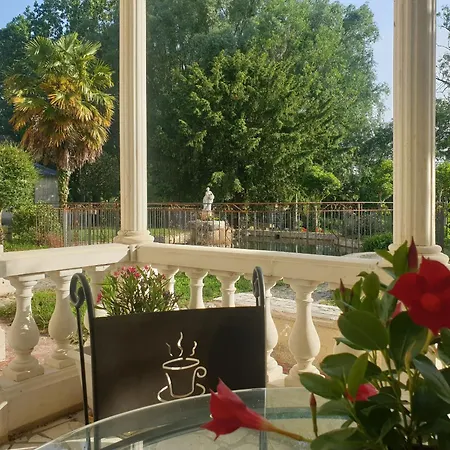 Holiday home Au Bord De L'eau - 8 Pers. - Fr-1-410-495 *
