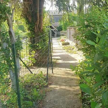 Holiday home Au Bord De L'eau - 8 Pers. - Fr-1-410-495